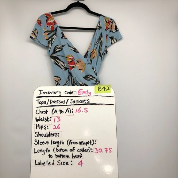 Maggy London Light Blue Floral Wrap Midi Dress size 4 - Picture 15 of 16